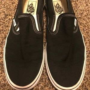 Black vans slip on